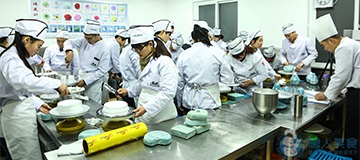 西點(diǎn)學(xué)員上課花絮(圖18)