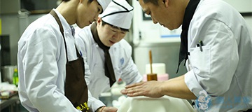 西點(diǎn)學(xué)員上課花絮(圖29)