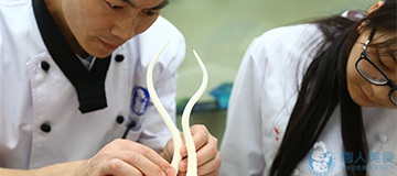 西點(diǎn)學(xué)員上課花絮(圖41)