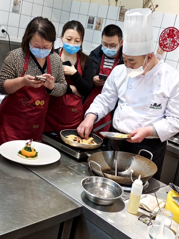 經(jīng)典年夜飯體驗活動圓滿結(jié)束(圖12) 微信圖片_202301121109566.jpg