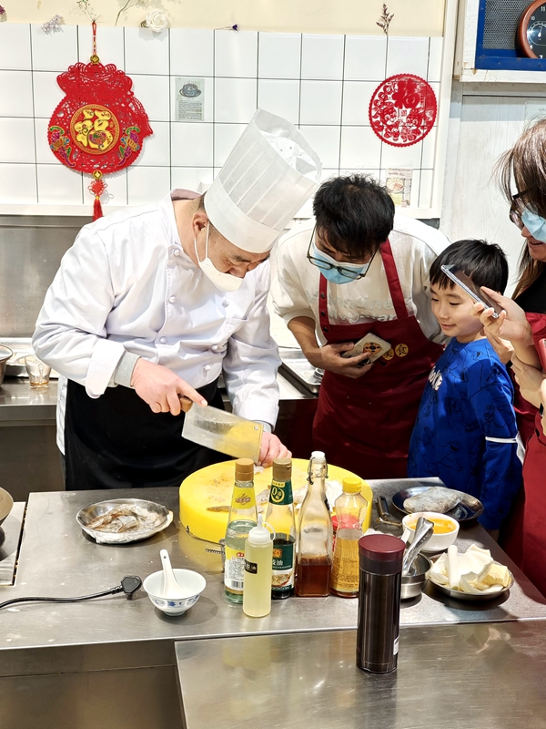 經(jīng)典年夜飯體驗活動圓滿結(jié)束(圖15) 微信圖片_202301121109569.jpg