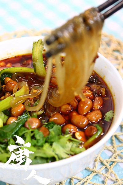 酸辣粉技術(shù)培訓(xùn)班(圖4) 酸辣粉7.jpg