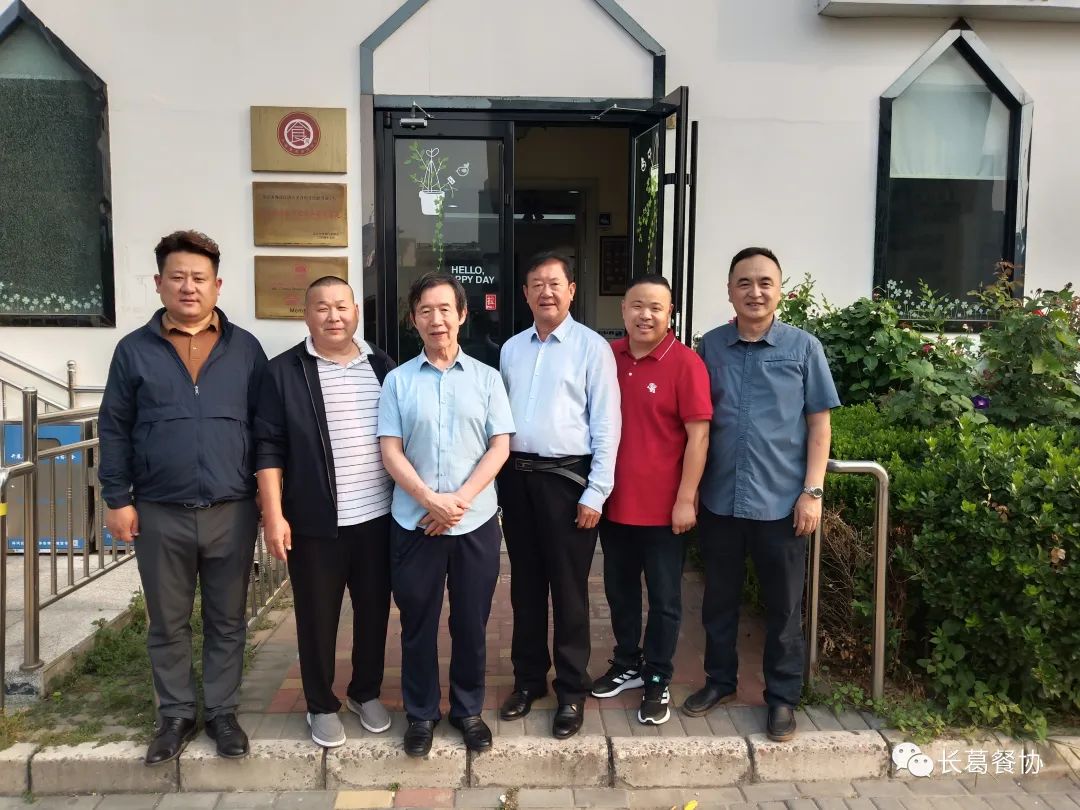 協(xié)會動態(tài)‖省素協(xié)羅新安赴京匯報(bào)工作(圖21) 90a52406a5d5dff3bc2e35d664bfe12c.jpg